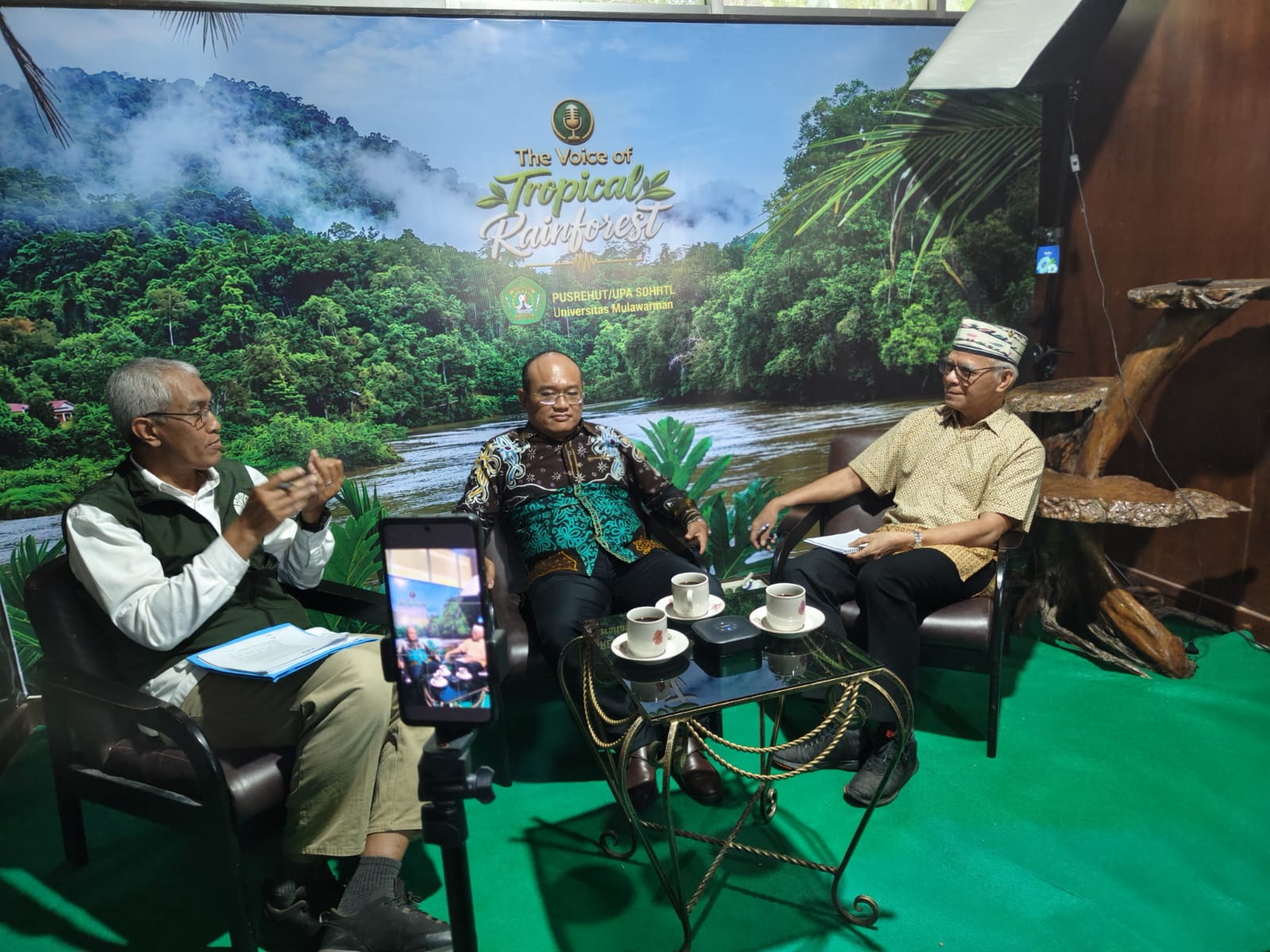 Jangan Hanya Jerat Pelaku Lapangan, Kelalaian Korporasi dalam Karhutla Perlu Diusut